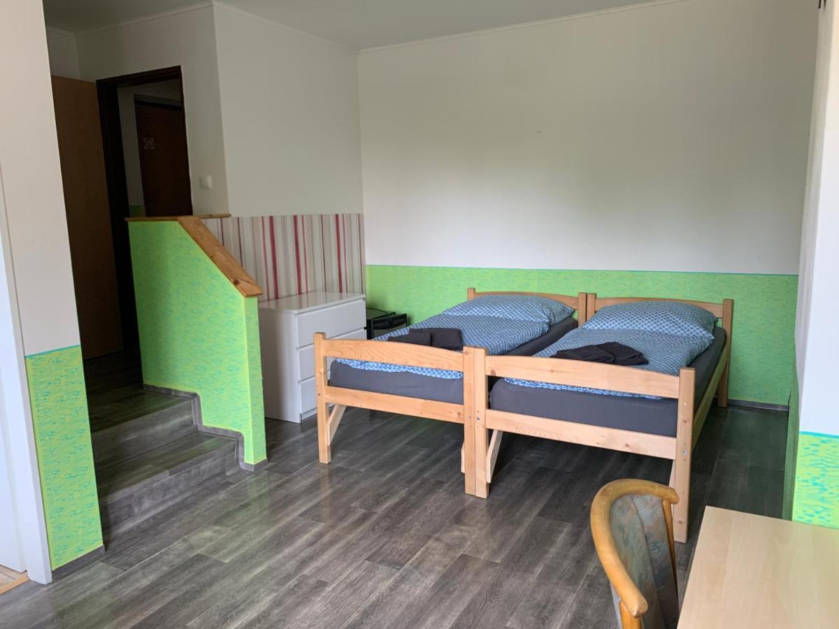 Penzion U Jezera Hotel Konstantinovy Lázně Kültér fotó