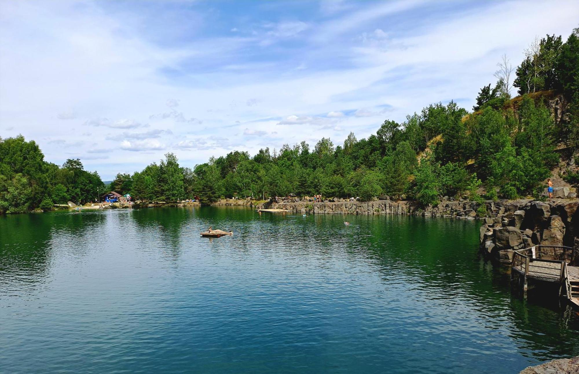Penzion U Jezera Hotel Konstantinovy Lázně Kültér fotó